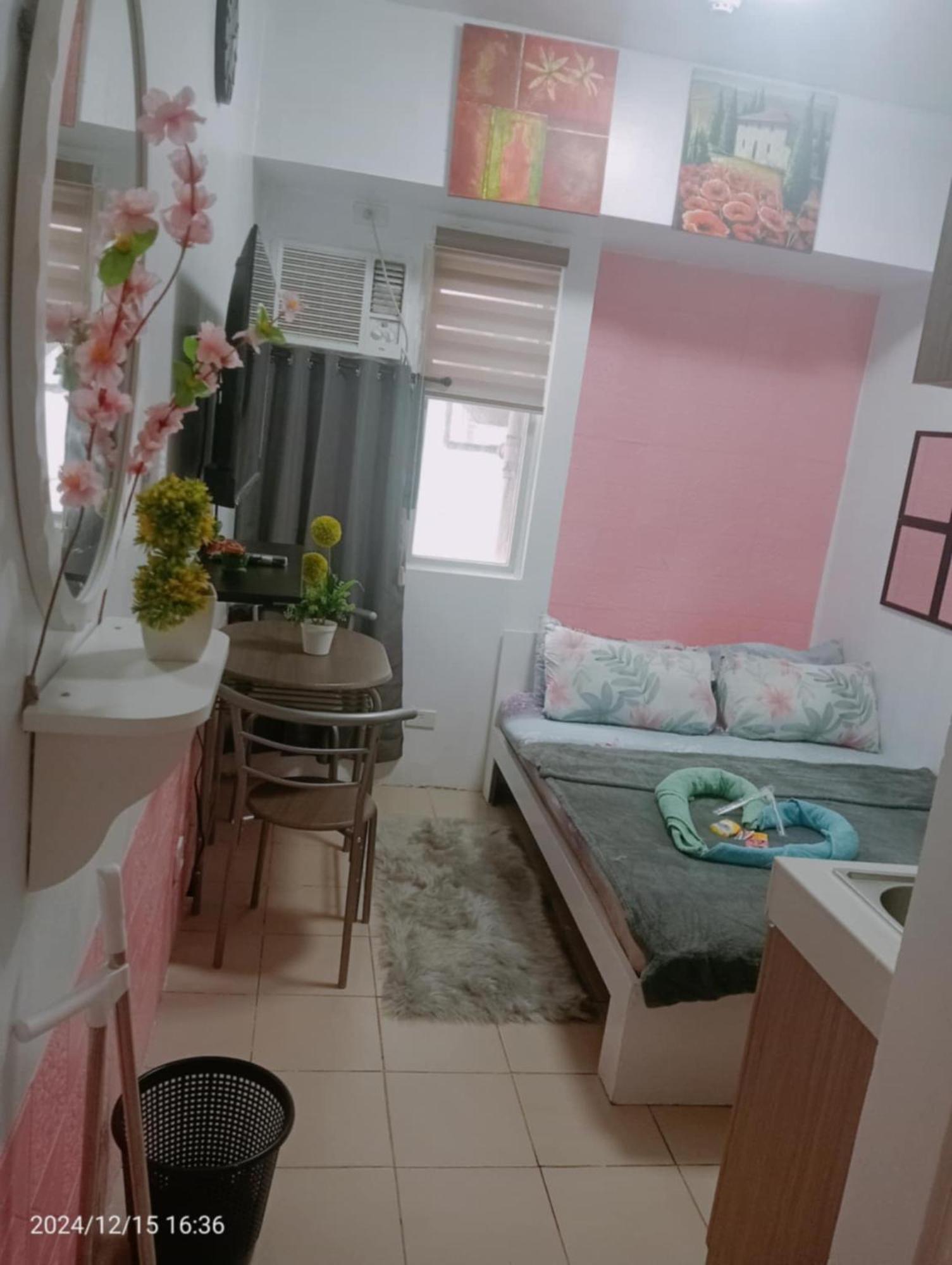 Urban Deca Staycation Mandaluyong Zewnętrze zdjęcie